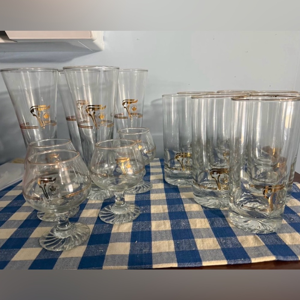 1988 Calgary Olympics 22KT Elegant Gold-Trimmed Glassware Set - 16 pieces